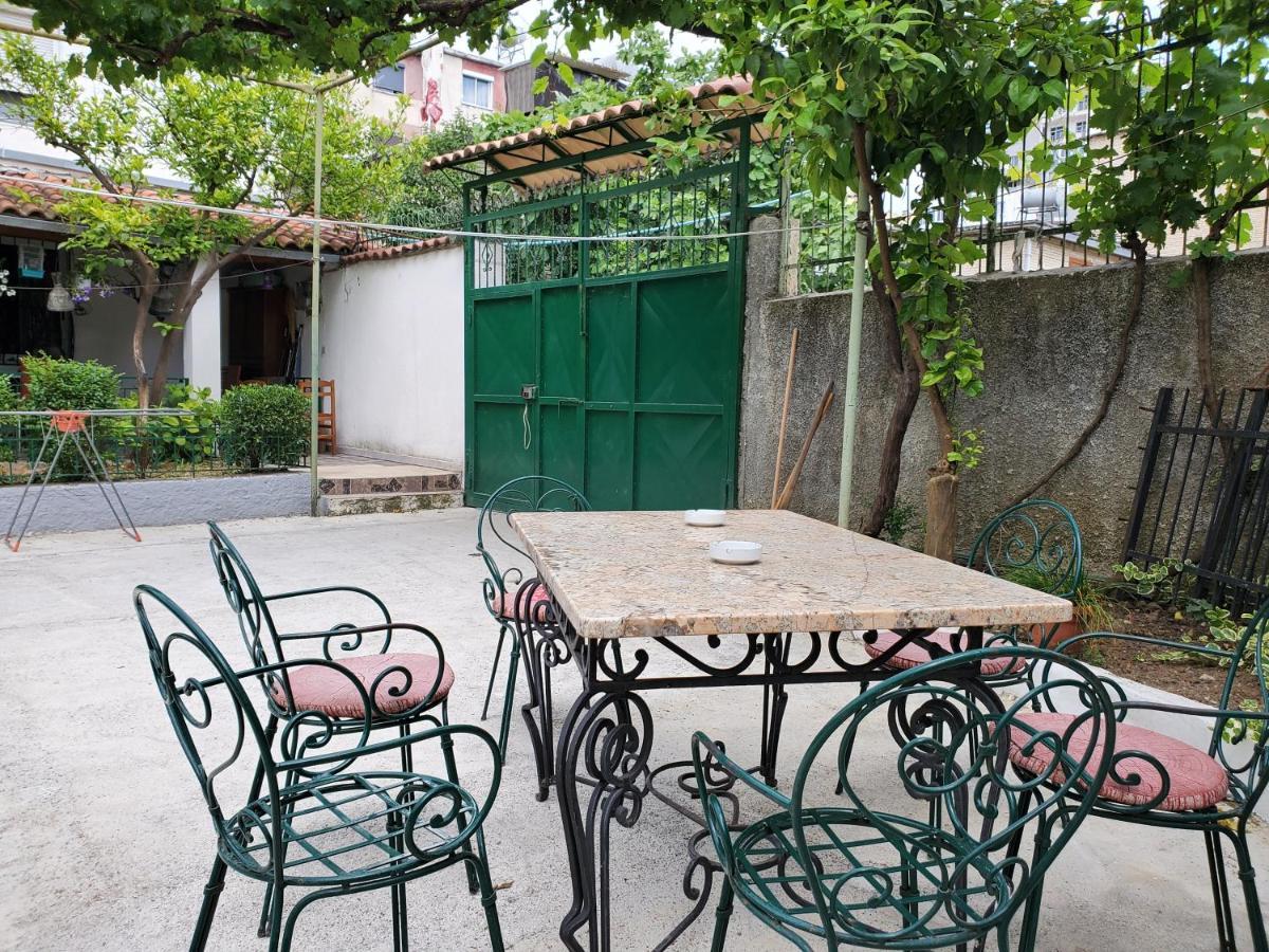 Unique Traditional House, Hosted By J&G Tiranë Ngoại thất bức ảnh